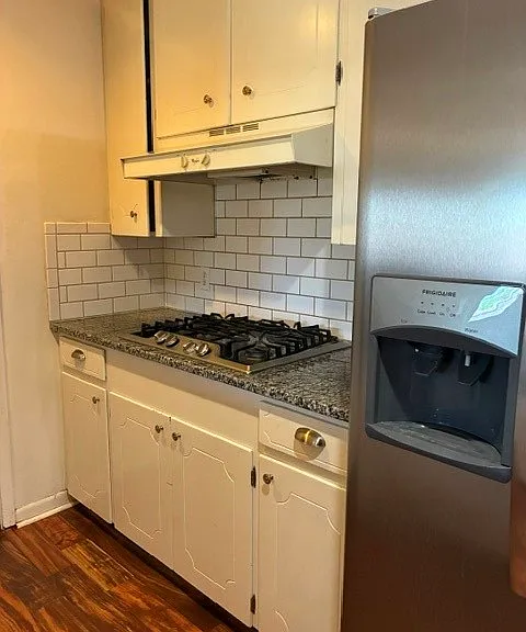 1003 Hall Ave — Photo 7