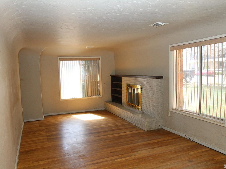 1st image of 221 S Pratt Ave