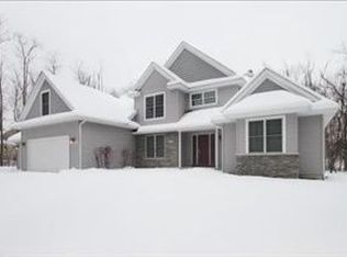 9423 Himalayas Ave, Kalamazoo, MI 49009