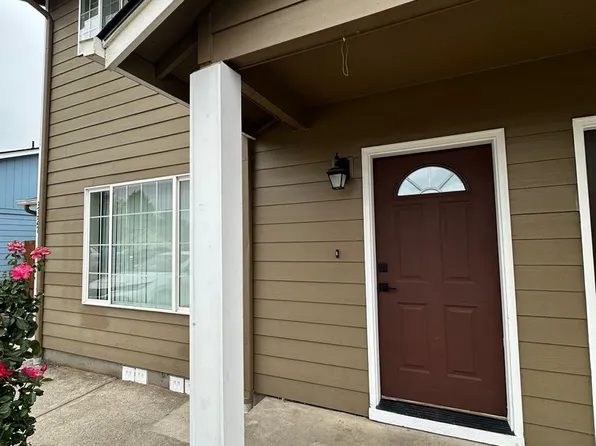 3327 Rockingham Ct NE, Salem, OR 97301