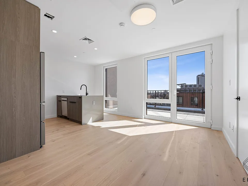 1211 Fulton St #Penthouse 9C