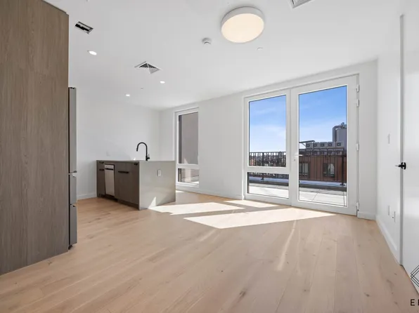 1211 Fulton Street image 1 of 30