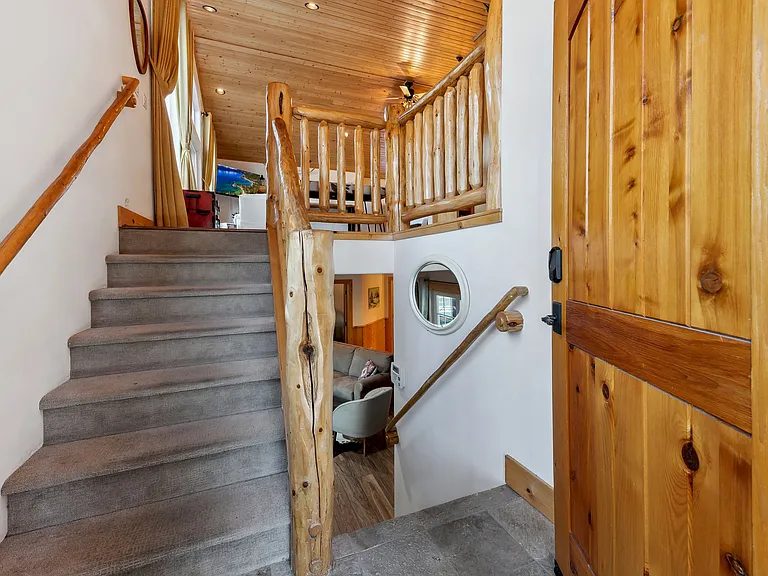 243 Pine St — Photo 33