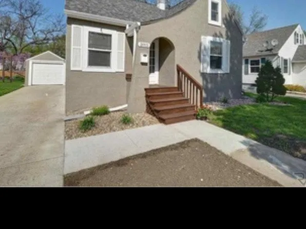 2015 S Grange Ave, Sioux Falls, SD 57105