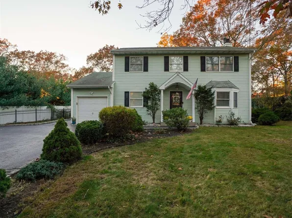 120 Holbrook Road, Centereach, NY 11720