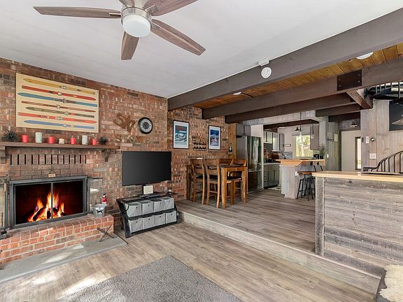 5th image of 145 Fox Hill Road #31