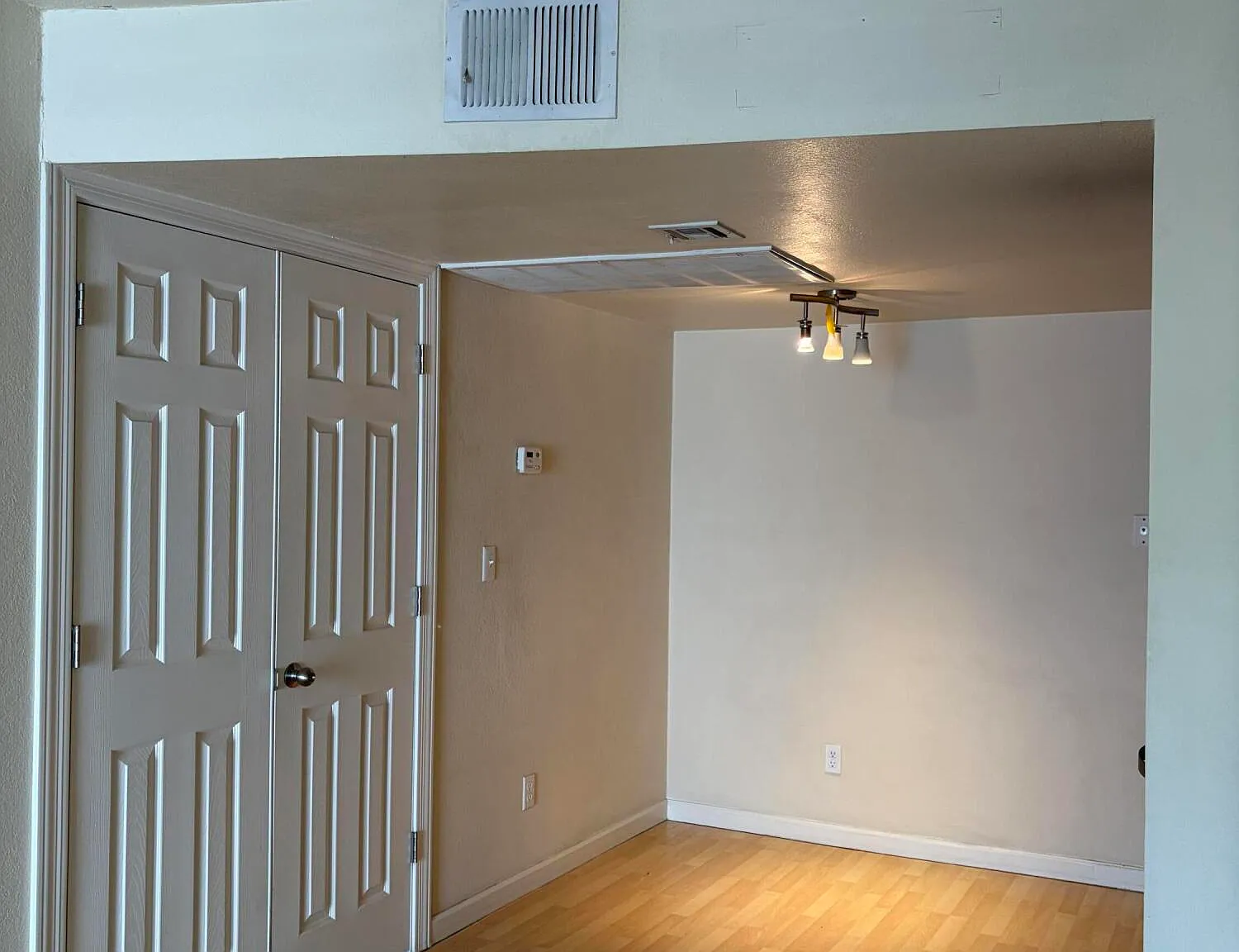 1 bed, 1.0 bath, 638 sqft, $1,250 — Photo 4
