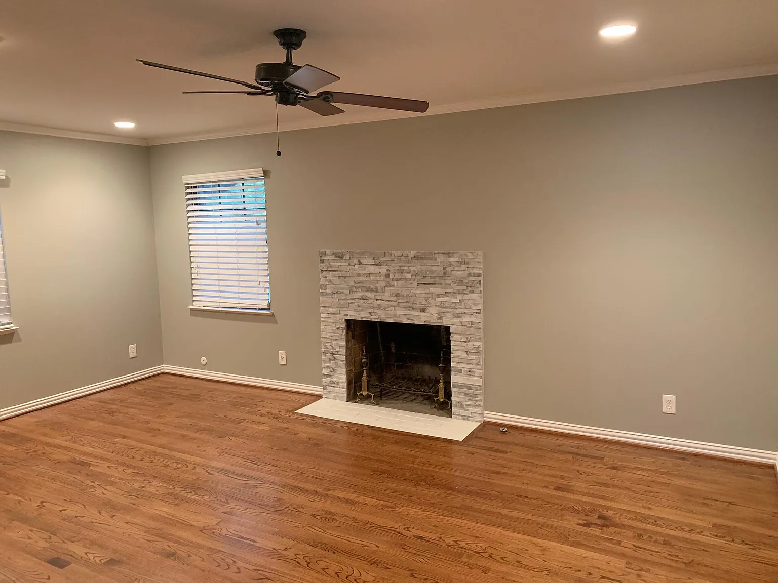2 bed, 1000 sqft, $2,550 — Photo 4