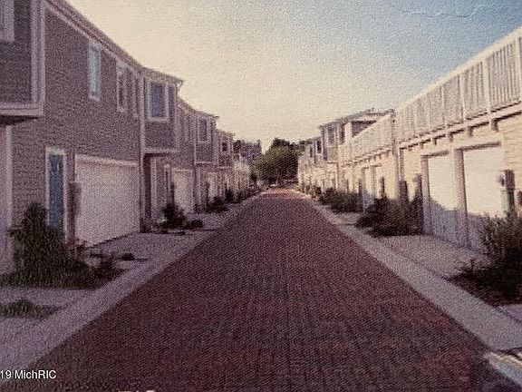 2nd image of 51 Harbor Isle Dr #51 & 53
