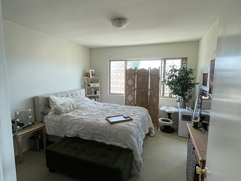 101 Claremont Ave #10 — Photo 5
