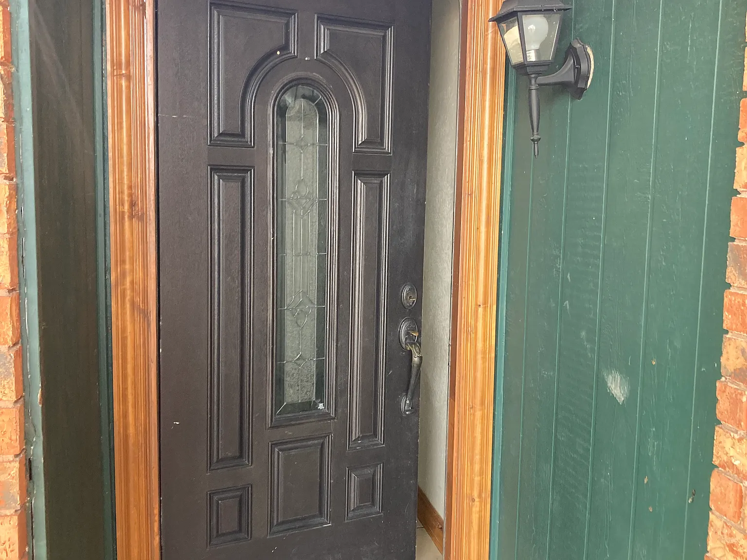 3 bed, 1350 sqft, $2,200 — Photo 2