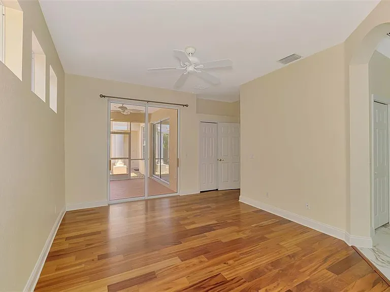 7803 33rd St E — Photo 32