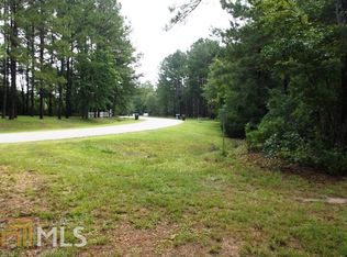 241 Creek Ridge Rd, Claxton, GA 30417