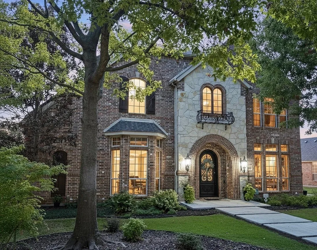 4 bed, 3.5 bath, 4217 sqft, $5,500 — Photo 3
