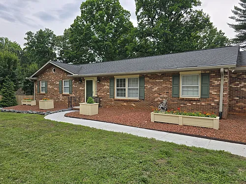 4680 Forestmanor Dr Photo 1