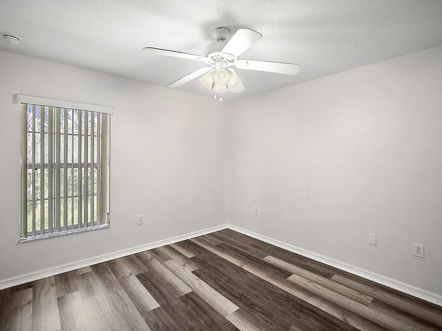 517 Paulling Drive - 1 — Photo 4