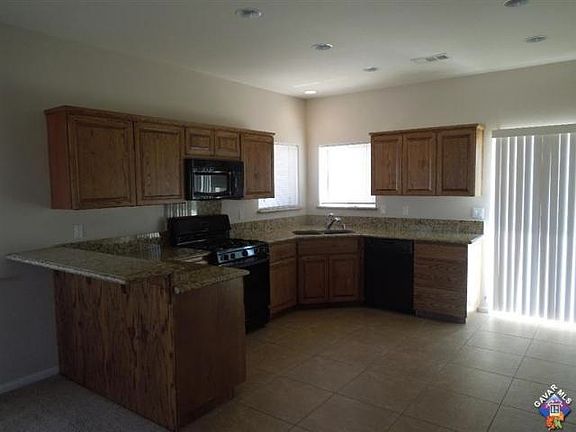 3rd image of 7880 Dogwood Ave