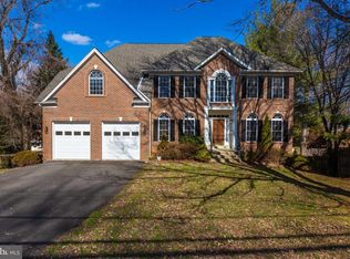 6820 Old Chesterbrook Rd, Mc Lean, VA 22101