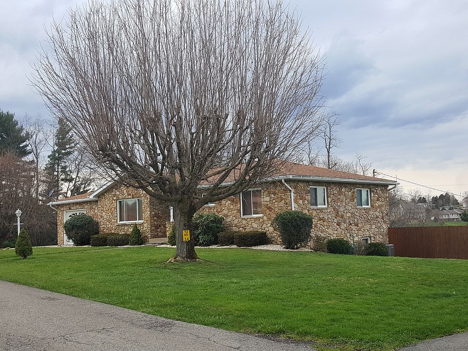 1st image of 34 Nichols Dr
