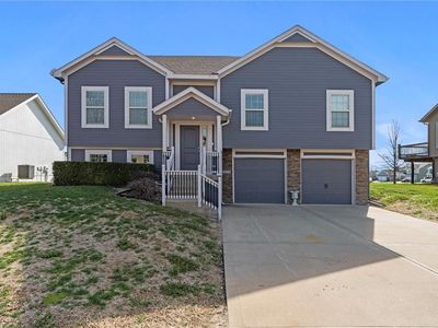 8910 SW 9th Ter, Blue Springs, MO, 64064