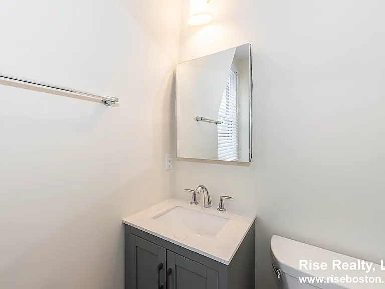 10 Marion St #1 — Photo 8