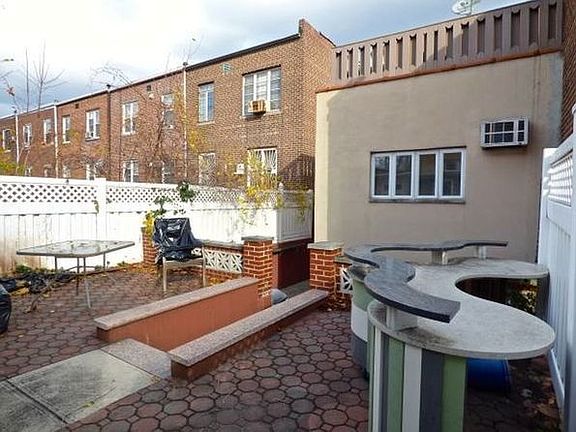 3rd image of 47-18 Ditmars Blvd #All