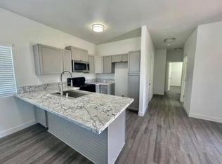 1401 W Sumner Ave UNIT B, Lake Elsinore, CA 92530