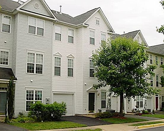 1st image of 2546 Sandbourne Ln