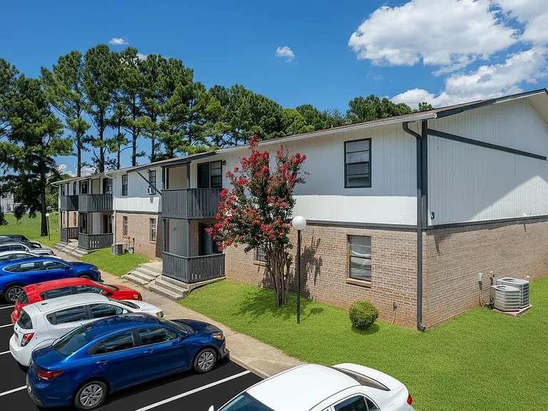 Aura Apartments — Photo 12