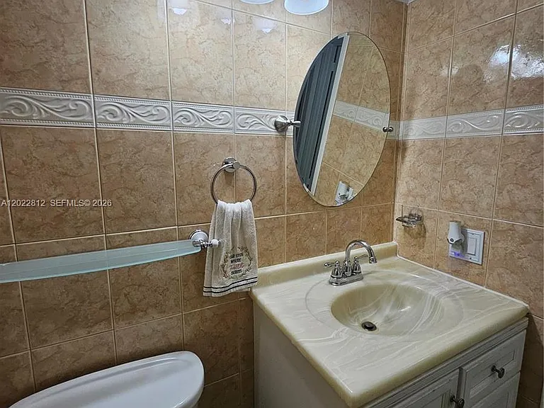 212 Lake Pointe Dr #113 — Photo 40