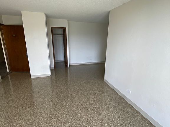 3rd image of 2740 Kuilei St APT 901