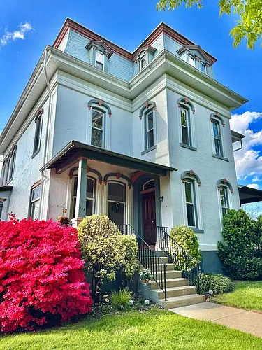 449 Chestnut St Photo 1