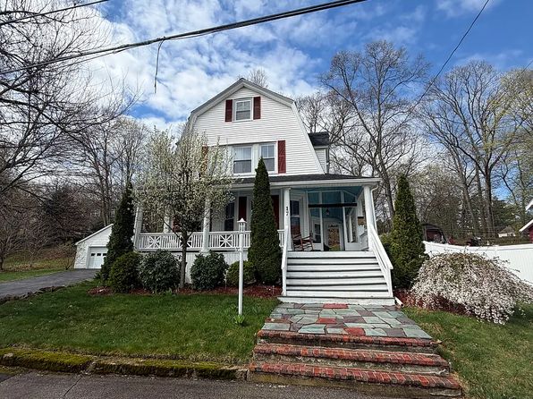 17 Daniels St