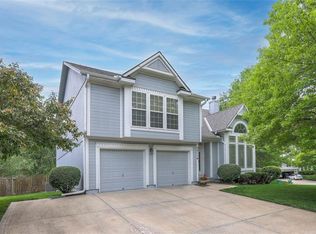22119 W 51st Ter, Shawnee, KS 66226