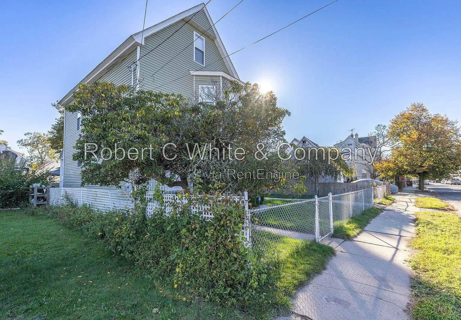 4 bed, 2.0 bath, $2,290 — Photo 3