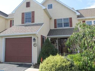 16 Stable Dr, Elverson, PA 19520