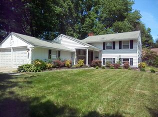 104 Sharrow Vale Rd, Cherry Hill, NJ 08034