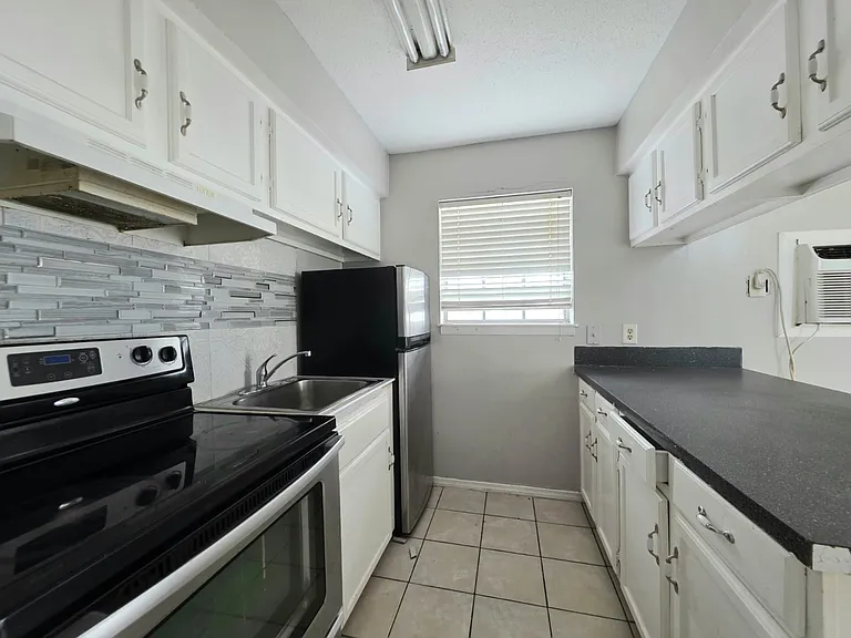 6300 N 11th St #26 — Photo 5