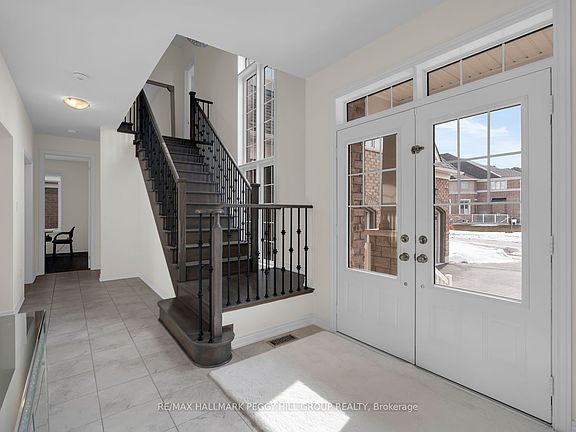 3rd image of 113 Rugman Cres