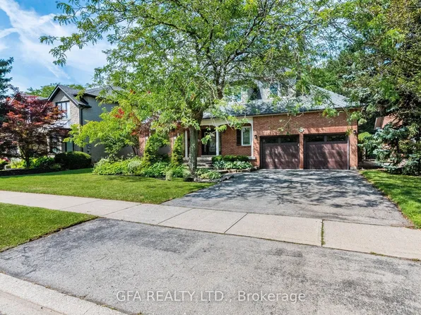 1027 Masters Grn, Oakville, ON L6M 2N7