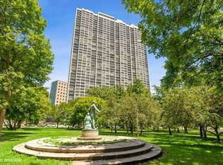 2800 N Lake Shore Dr APT 304, Chicago, IL