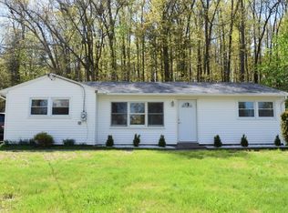 198 Treetop Ave, Springfield, MA 01118