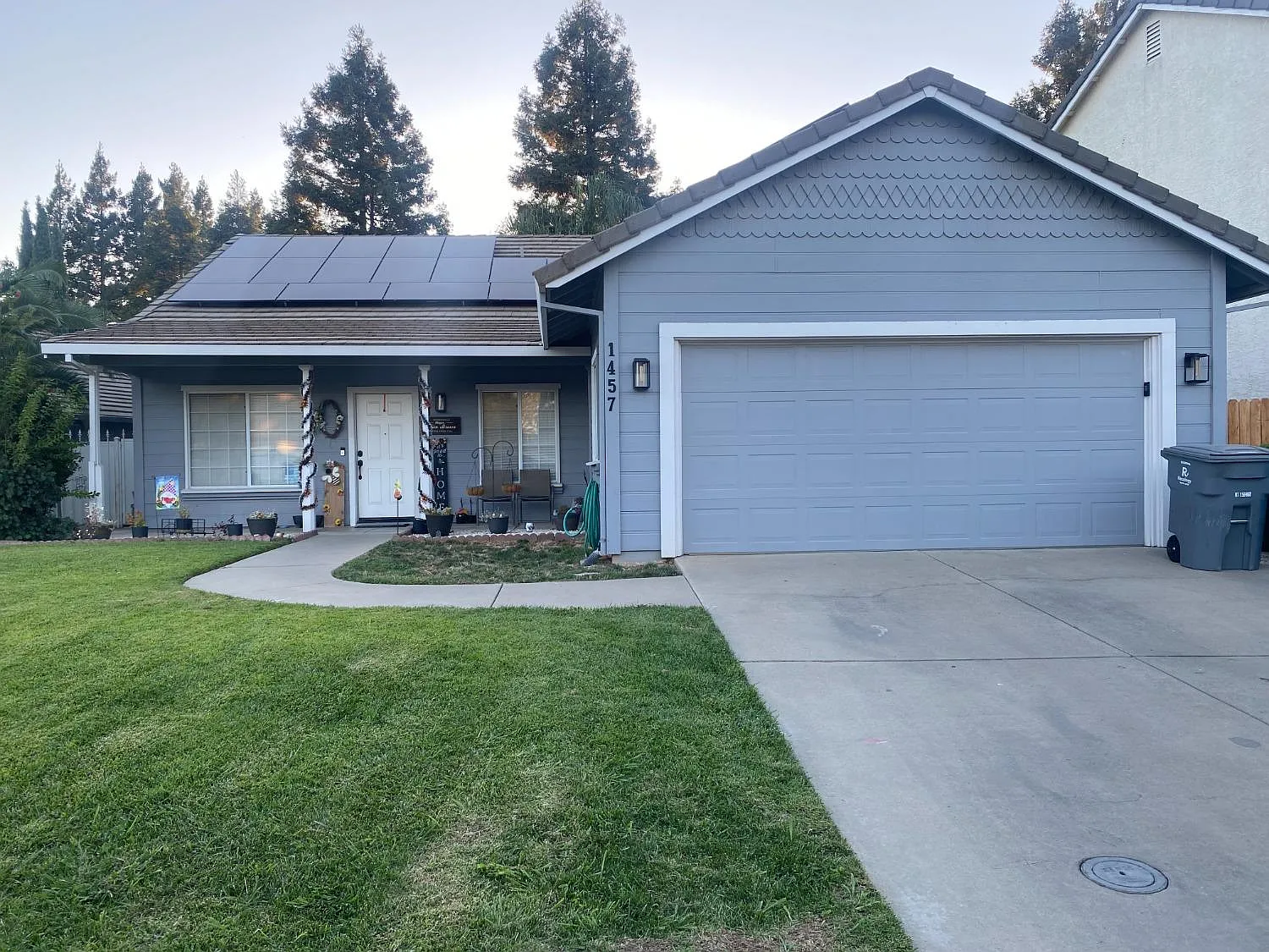 1457 Sessler Dr photo 1