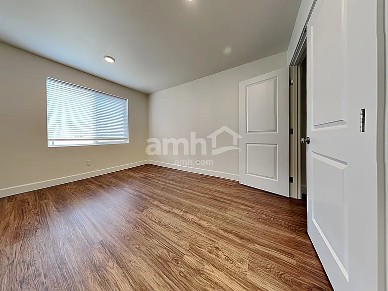 9280 Shootingstar St — Photo 17