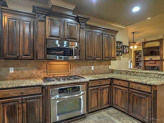5th image of 517 Toulouse Ct