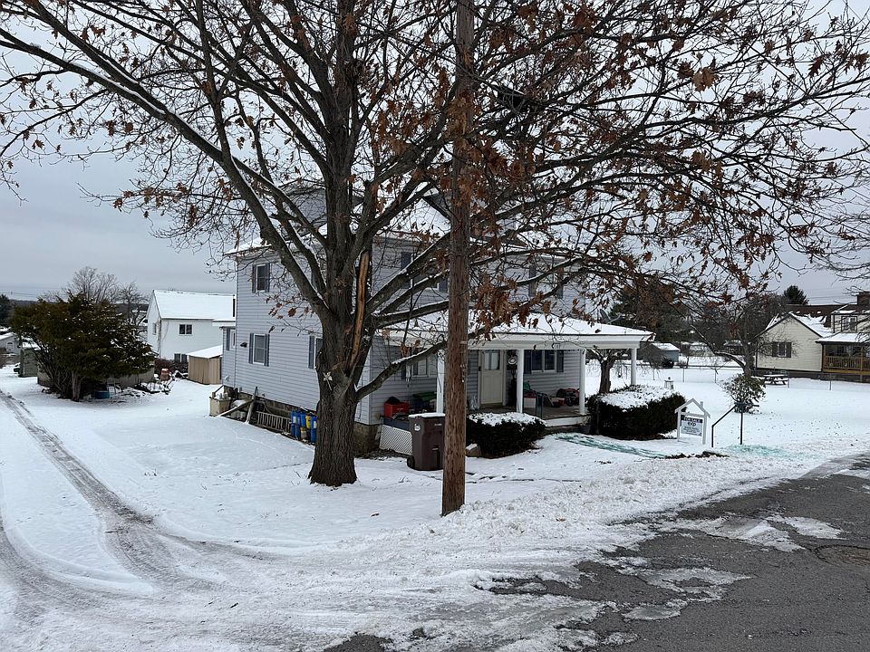 2nd image of 1169 Chestnut Ave