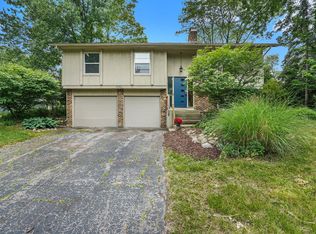 3360 Nottingham Dr NE, Grand Rapids, MI 49546