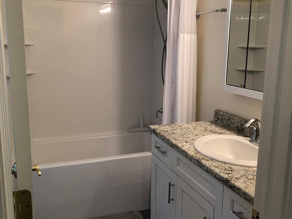 2nd image of 1126 N Heather Cir #A