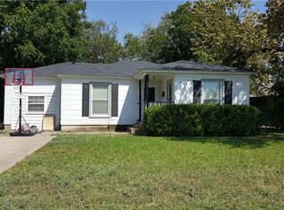 105 W Ave E, Garland, TX 75040