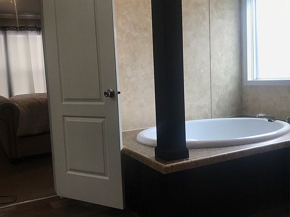 5th image of 8210 W Larry Ln